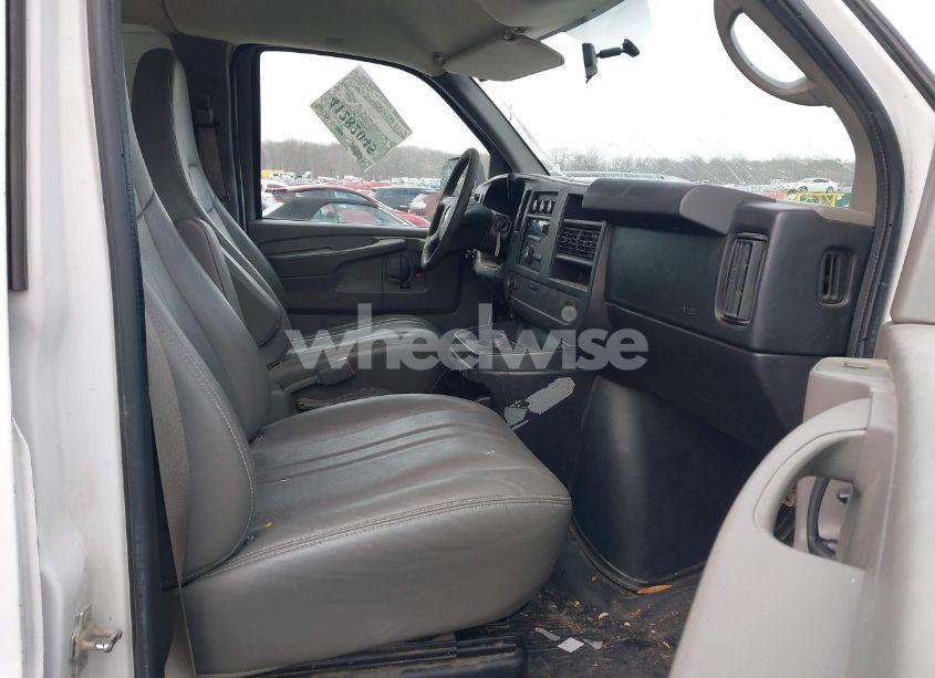 Photo 5 of 2014 Chevrolet Express 1500 WORK VAN (VIN 1GCSGAFX4E1139371)