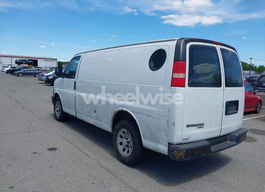 Photo 3 of 2014 Chevrolet Express 1500 WORK VAN (VIN 1GCSGAFX4E1198968)