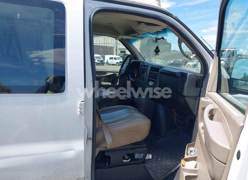 Photo 5 of 2014 Chevrolet Express 1500 WORK VAN (VIN 1GCSGAFX4E1198968)