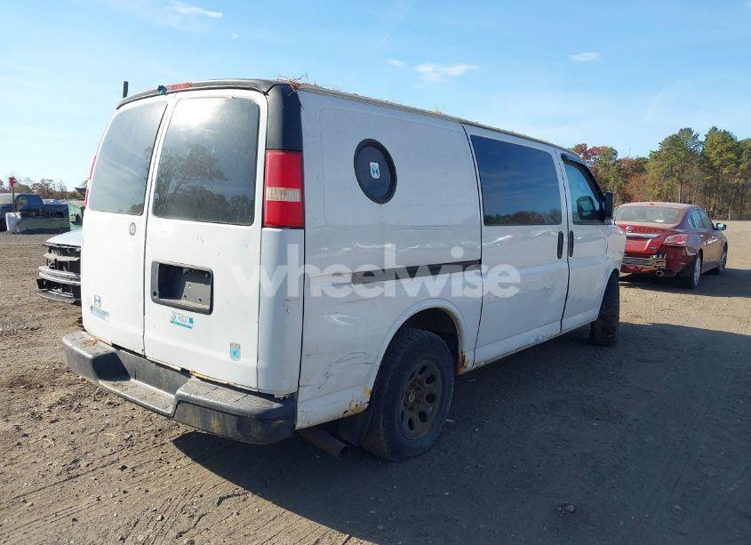 Photo 4 of 2011 Chevrolet Express 1500 WORK VAN (VIN 1GCSGAFX5B1146700)