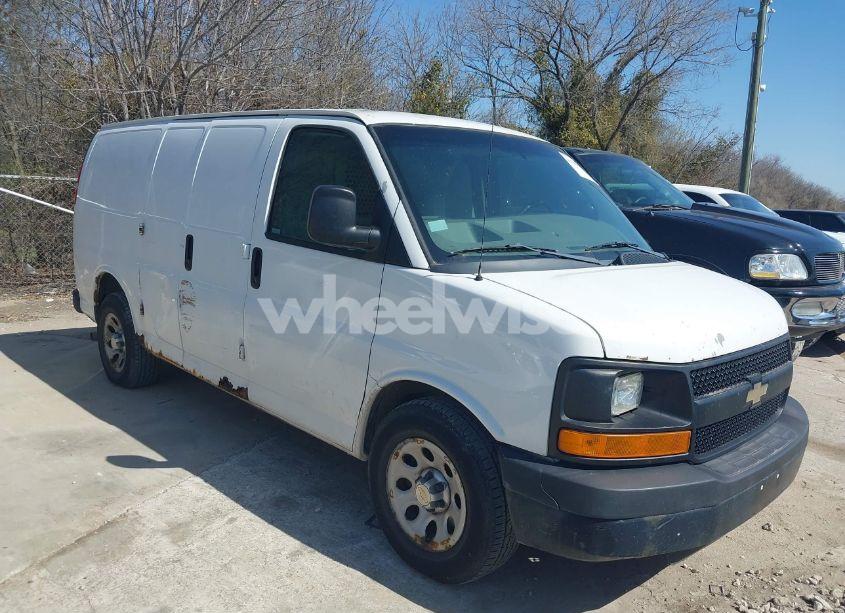 2012 Chevrolet Express 1500 WORK VAN (VIN 1GCSGAFX6C1144925) main photo