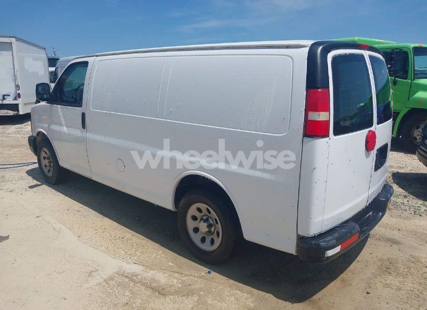 Photo 3 of 2014 Chevrolet Express 1500 WORK VAN (VIN 1GCSGAFX6E1157371)