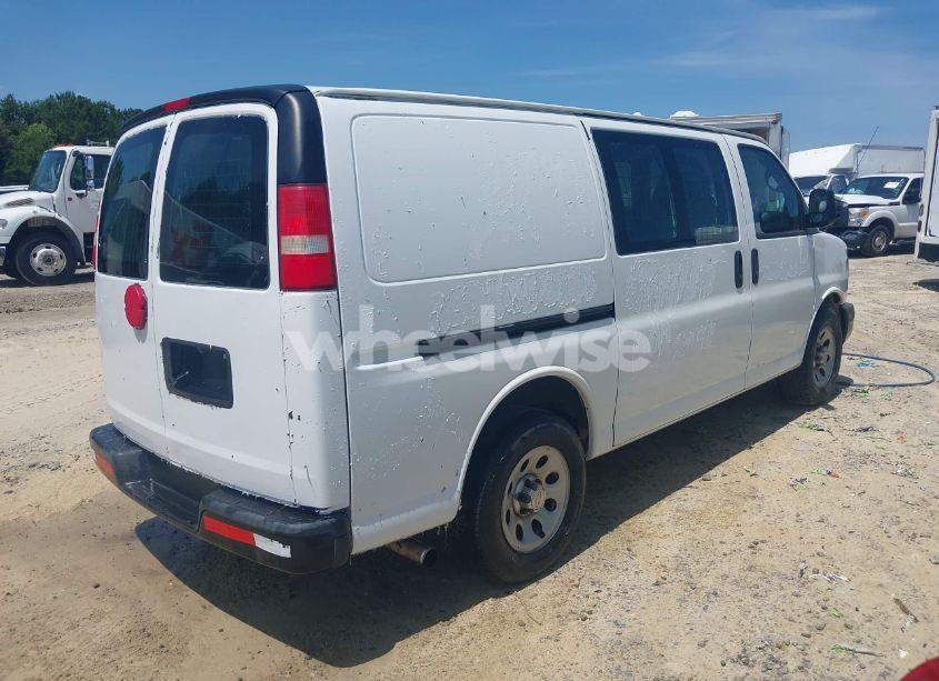 Photo 4 of 2014 Chevrolet Express 1500 WORK VAN (VIN 1GCSGAFX6E1157371)