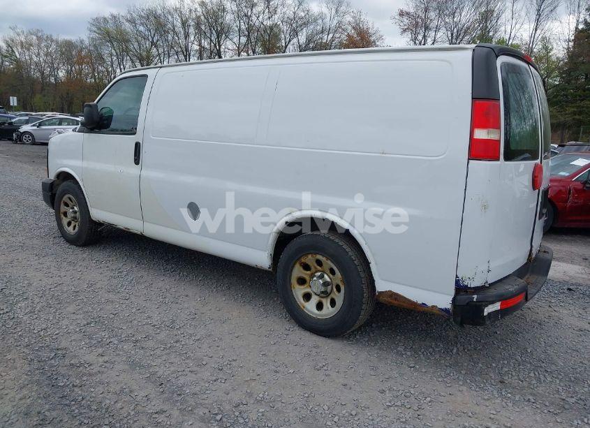 Photo 3 of 2014 Chevrolet Express 1500 WORK VAN (VIN 1GCSGAFX6E1167883)