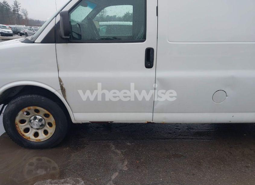 Photo 6 of 2014 Chevrolet Express 1500 WORK VAN (VIN 1GCSGAFX6E1190872)