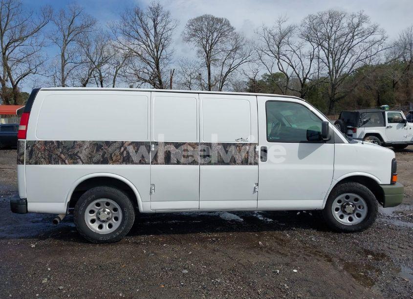 Photo 13 of 2014 Chevrolet Express 1500 WORK VAN (VIN 1GCSGAFX7E1143902)