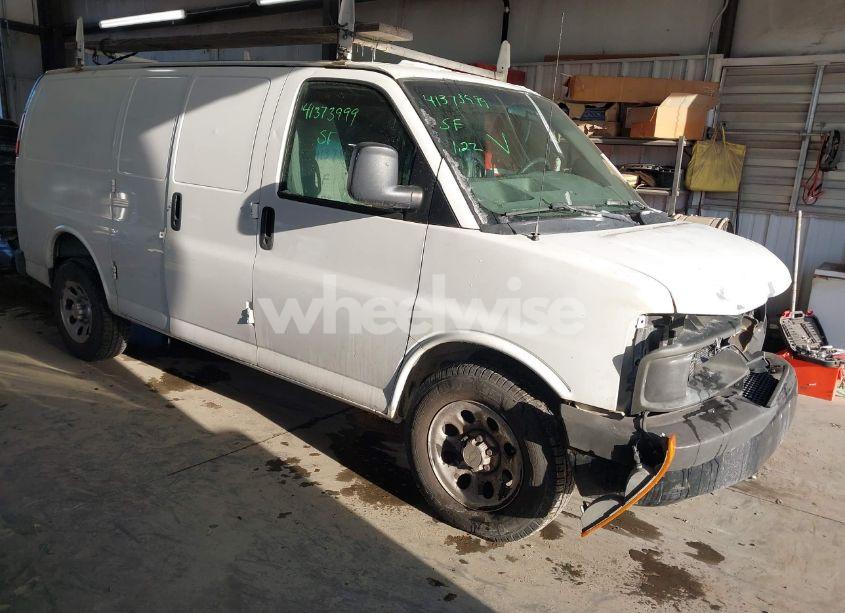 2012 Chevrolet Express 1500 WORK VAN (VIN 1GCSGAFX8C1108704) main photo