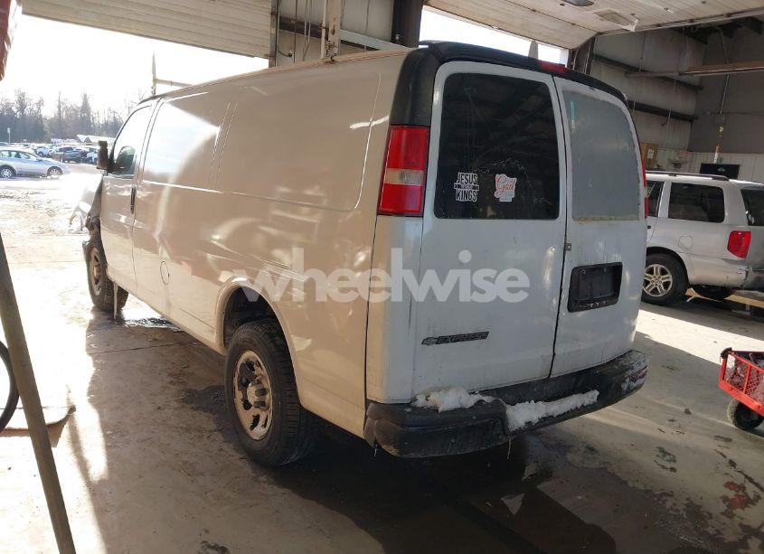 Photo 3 of 2012 Chevrolet Express 1500 WORK VAN (VIN 1GCSGAFX8C1108704)