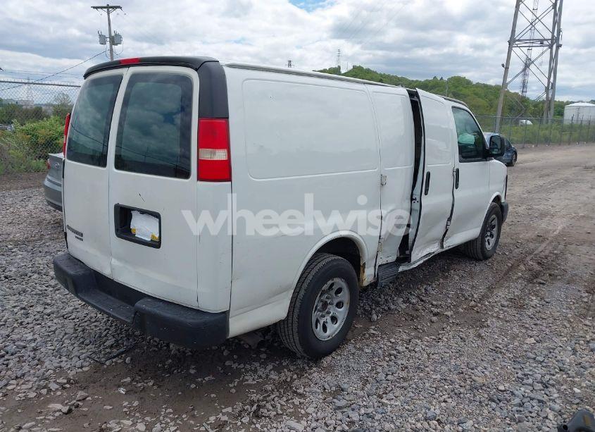 Photo 4 of 2014 Chevrolet Express 1500 WORK VAN (VIN 1GCSGAFX8E1104025)