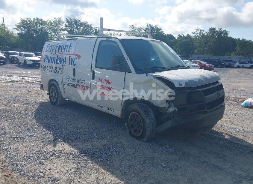 2013 Chevrolet Express 1500 WORK VAN (VIN 1GCSGAFX9D1101116) main photo
