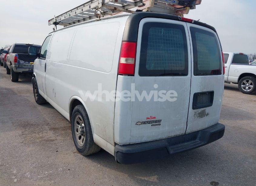 Photo 3 of 2014 Chevrolet Express 1500 WORK VAN (VIN 1GCSGAFX9E1106558)
