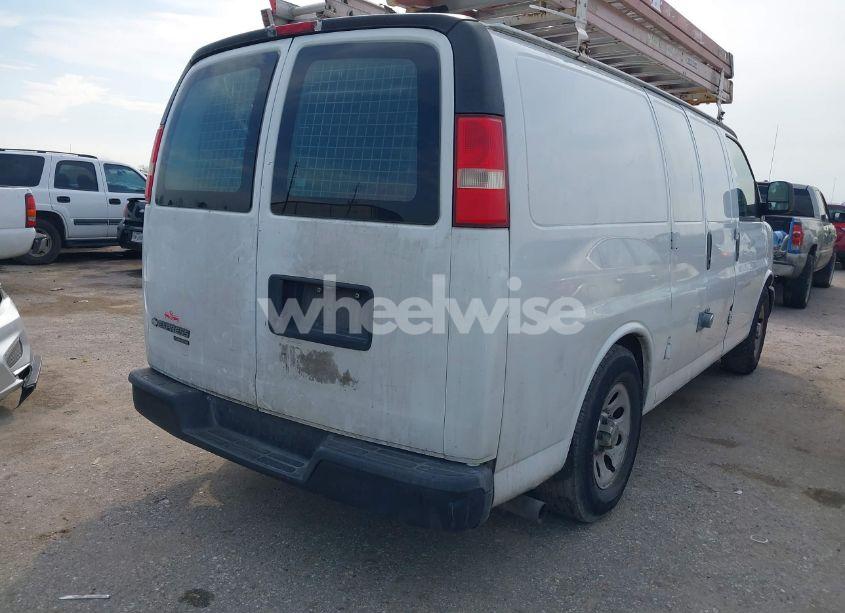 Photo 4 of 2014 Chevrolet Express 1500 WORK VAN (VIN 1GCSGAFX9E1106558)