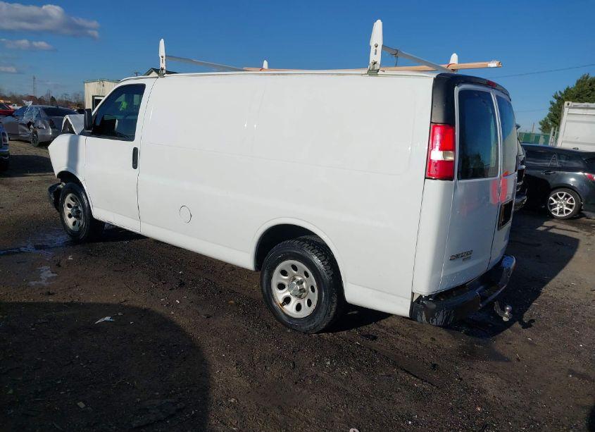 Photo 3 of 2014 Chevrolet Express 1500 WORK VAN (VIN 1GCSGAFX9E1107757)