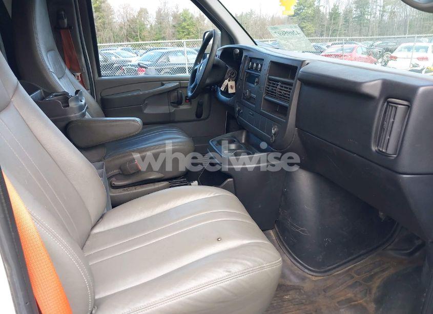 Photo 5 of 2014 Chevrolet Express 1500 WORK VAN (VIN 1GCSGAFX9E1157221)