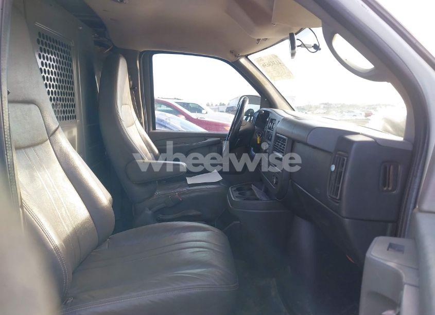 Photo 5 of 2011 Chevrolet Express 1500 WORK VAN (VIN 1GCSGAFXXB1145705)