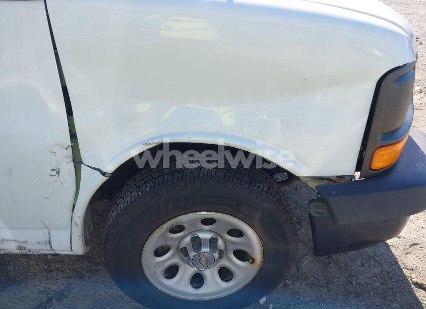 Photo 6 of 2014 Chevrolet Express 1500 WORK VAN (VIN 1GCSGAFXXE1179373)