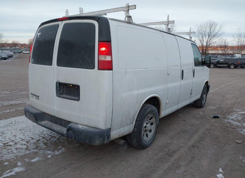 Photo 4 of 2014 Chevrolet Express 1500 WORK VAN (VIN 1GCSGAFXXE1190793)