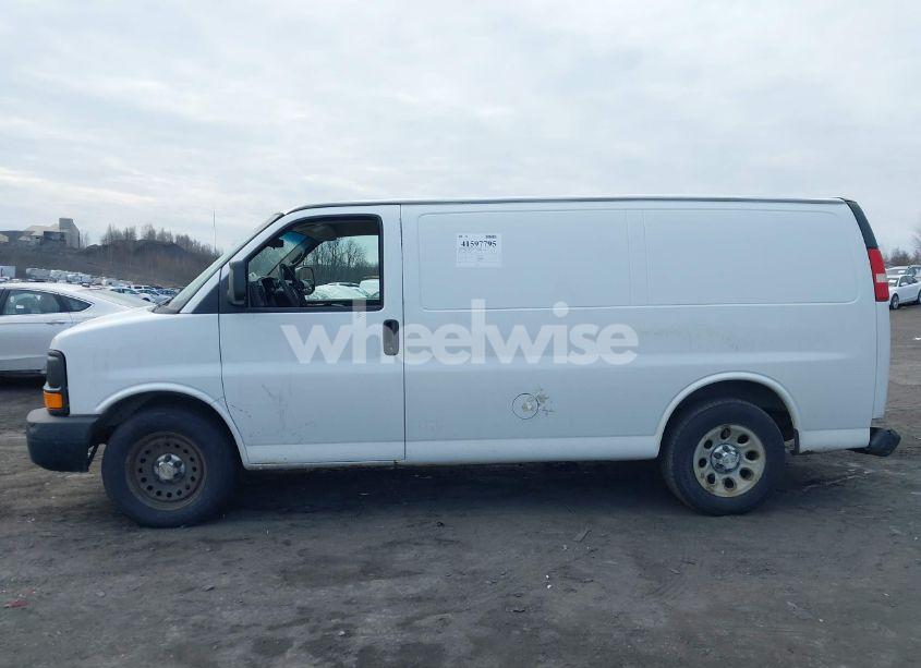 Photo 14 of 2014 Chevrolet Express 1500 WORK VAN (VIN 1GCSHAF40E1149396)