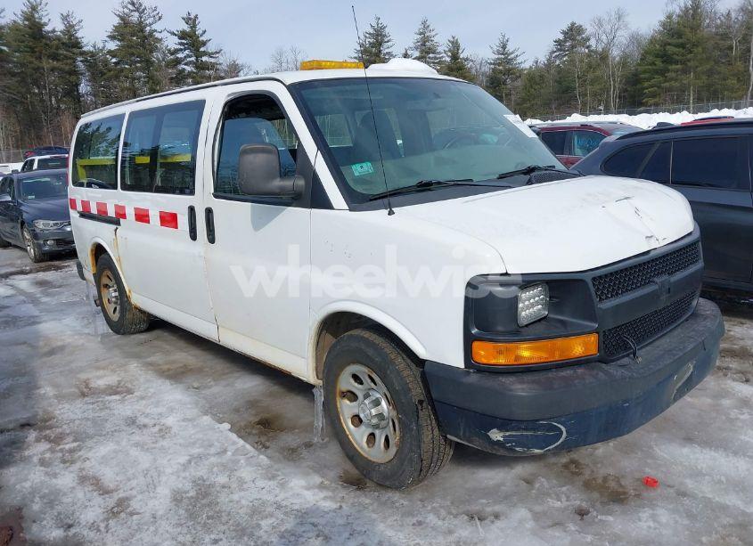 2014 Chevrolet Express 1500 WORK VAN (VIN 1GCSHAF40E1186481) main photo