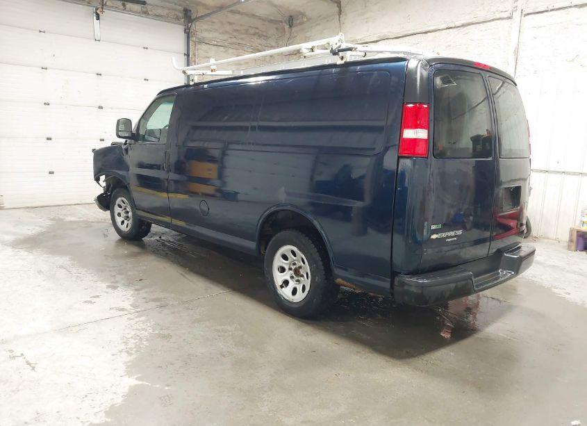 Photo 3 of 2011 Chevrolet Express 1500 WORK VAN (VIN 1GCSHAF47B1118805)