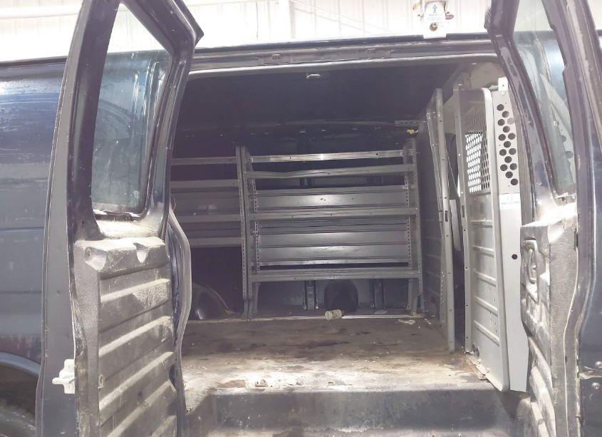 Photo 8 of 2011 Chevrolet Express 1500 WORK VAN (VIN 1GCSHAF47B1118805)