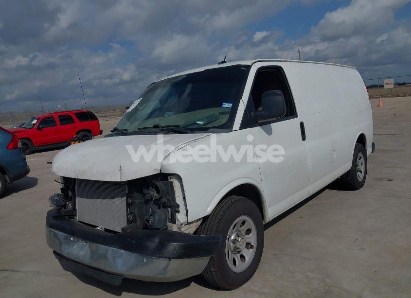 Photo 2 of 2014 Chevrolet Express 1500 WORK VAN (VIN 1GCSHAF4XE1143413)