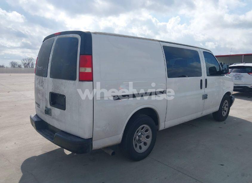Photo 4 of 2014 Chevrolet Express 1500 WORK VAN (VIN 1GCSHAF4XE1143413)