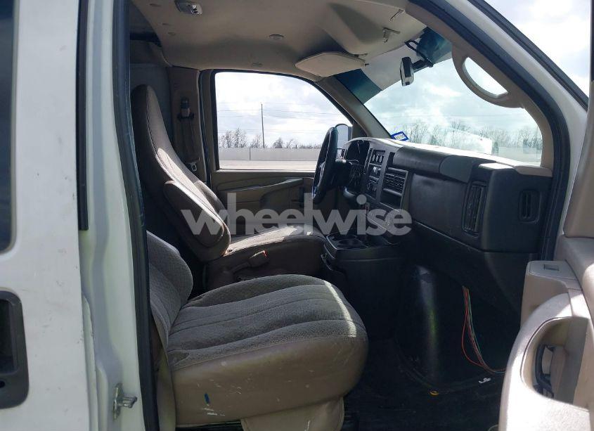 Photo 5 of 2014 Chevrolet Express 1500 WORK VAN (VIN 1GCSHAF4XE1143413)