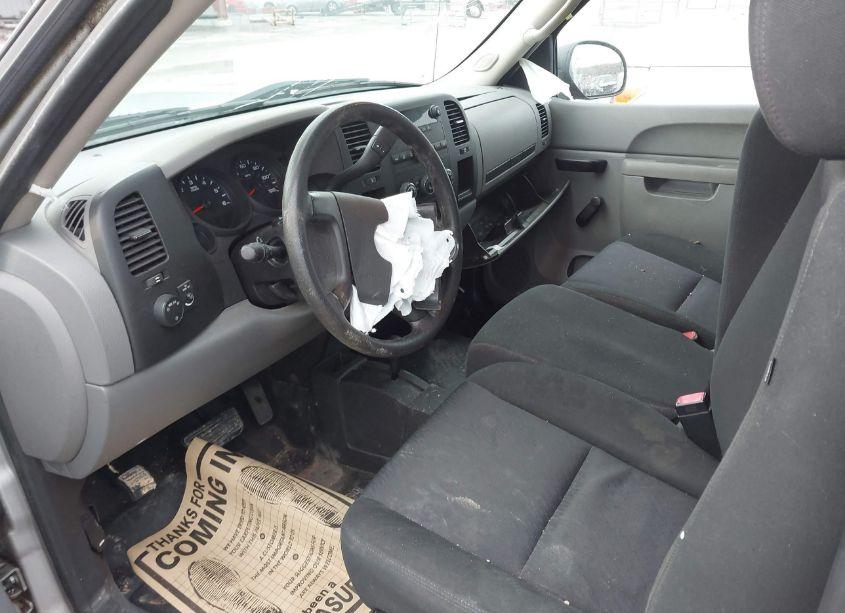 Photo 5 of 2010 Chevrolet Silverado 1500 WORK TRUCK (VIN 1GCSKPE00AZ223219)