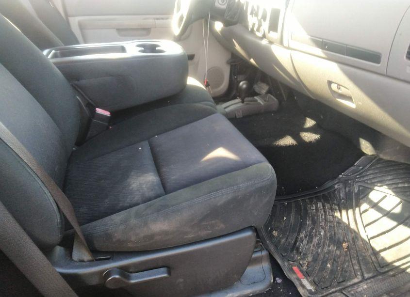 Photo 5 of 2010 Chevrolet Silverado 1500 WORK TRUCK (VIN 1GCSKPE36AZ185022)