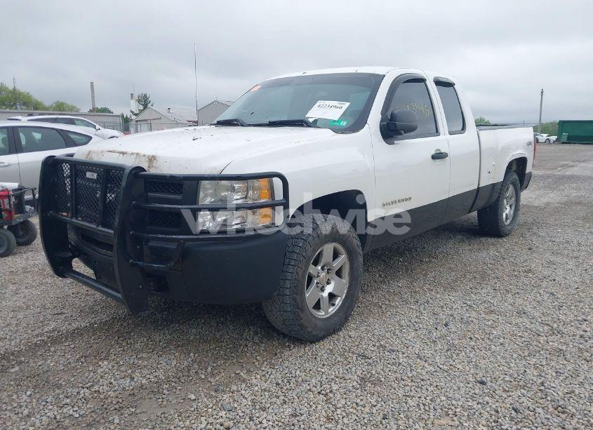 Photo 2 of 2010 Chevrolet Silverado 1500 WORK TRUCK (VIN 1GCSKPE3XAZ298939)