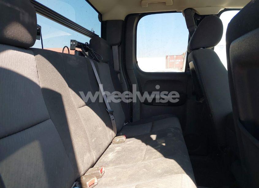 Photo 8 of 2010 Chevrolet Silverado 1500 LS (VIN 1GCSKREA0AZ298569)