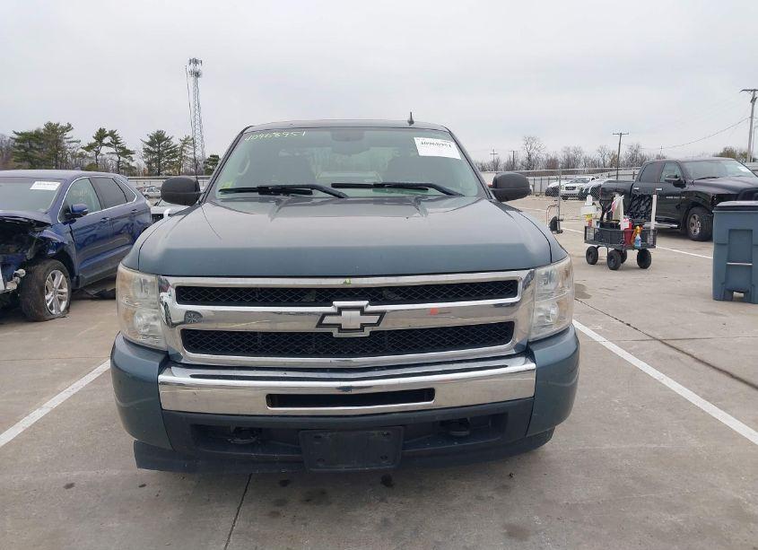 Photo 13 of 2010 Chevrolet Silverado 1500 LS (VIN 1GCSKREA1AZ269923)