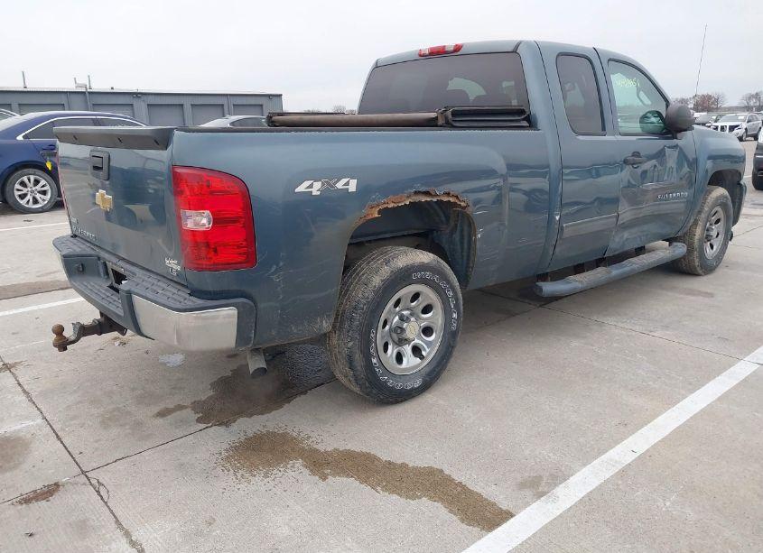 Photo 4 of 2010 Chevrolet Silverado 1500 LS (VIN 1GCSKREA1AZ269923)