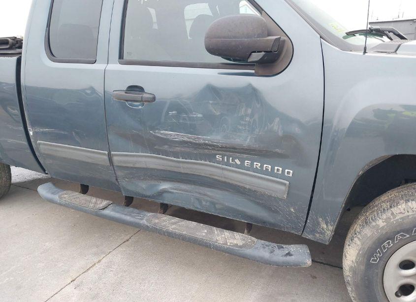 Photo 6 of 2010 Chevrolet Silverado 1500 LS (VIN 1GCSKREA1AZ269923)