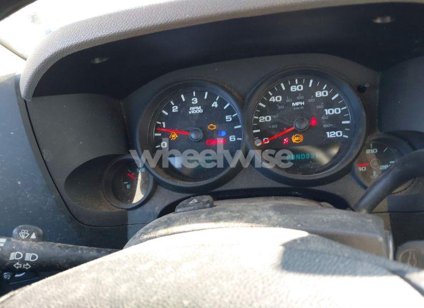 Photo 7 of 2010 Chevrolet Silverado 1500 LS (VIN 1GCSKREA3AZ262522)