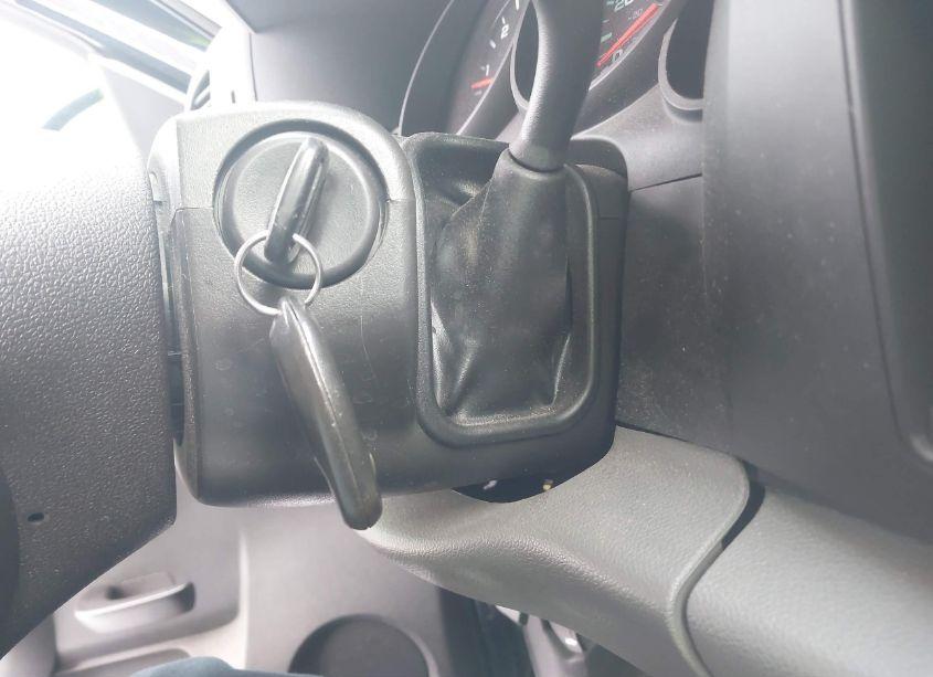 Photo 11 of 2010 Chevrolet Silverado 1500 LS (VIN 1GCSKREA5AZ256477)