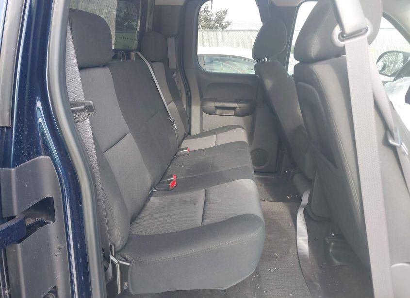 Photo 8 of 2010 Chevrolet Silverado 1500 LS (VIN 1GCSKREA5AZ256477)