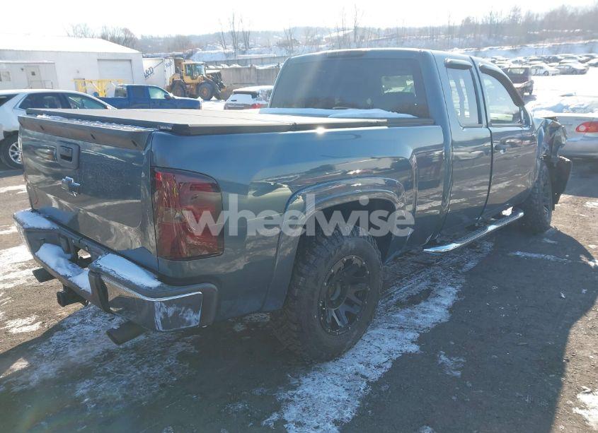 Photo 4 of 2010 Chevrolet Silverado 1500 LS (VIN 1GCSKREA7AZ264337)
