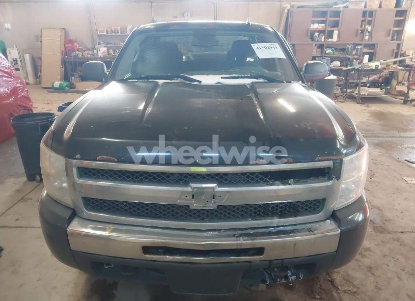 Photo 12 of 2010 Chevrolet Silverado 1500 LS (VIN 1GCSKREAXAZ161901)