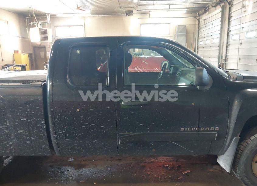 Photo 13 of 2010 Chevrolet Silverado 1500 LS (VIN 1GCSKREAXAZ161901)