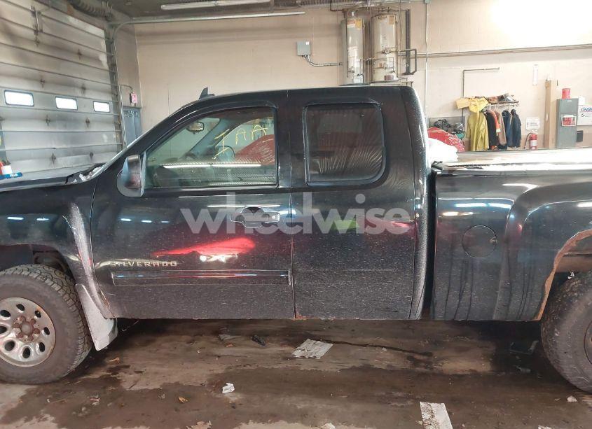 Photo 14 of 2010 Chevrolet Silverado 1500 LS (VIN 1GCSKREAXAZ161901)