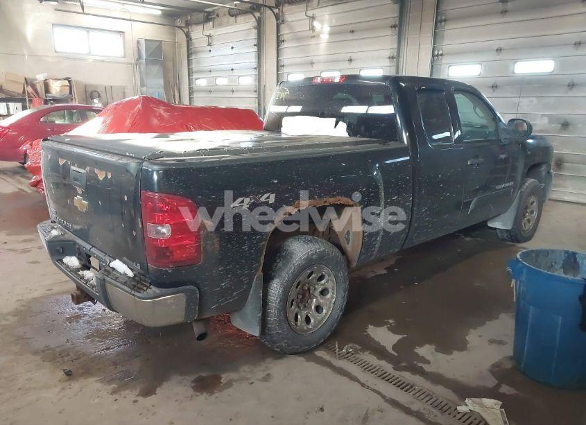 Photo 4 of 2010 Chevrolet Silverado 1500 LS (VIN 1GCSKREAXAZ161901)