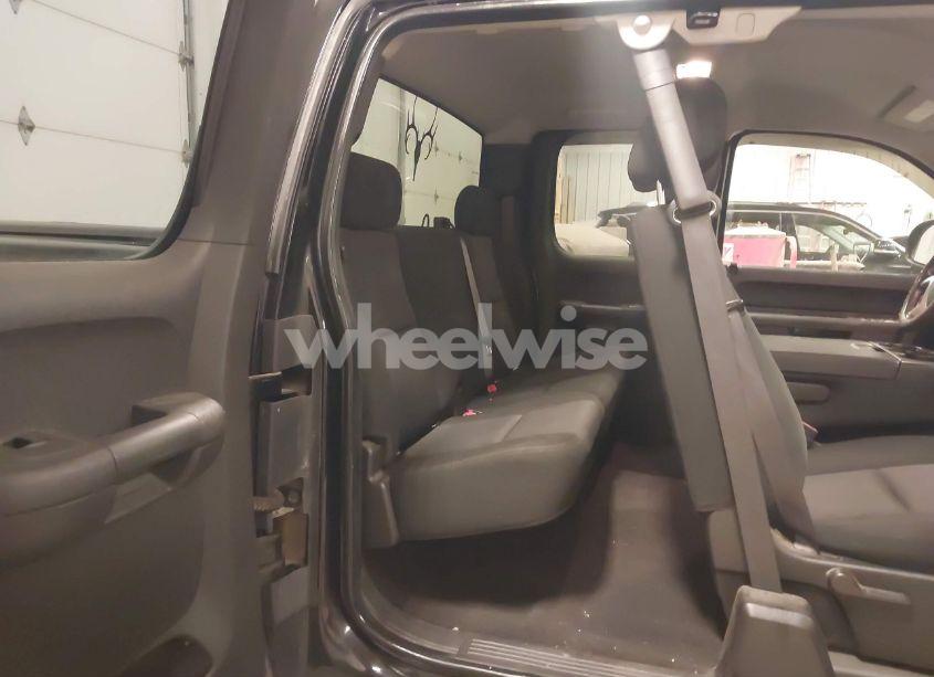 Photo 8 of 2010 Chevrolet Silverado 1500 LT (VIN 1GCSKSE30AZ132965)