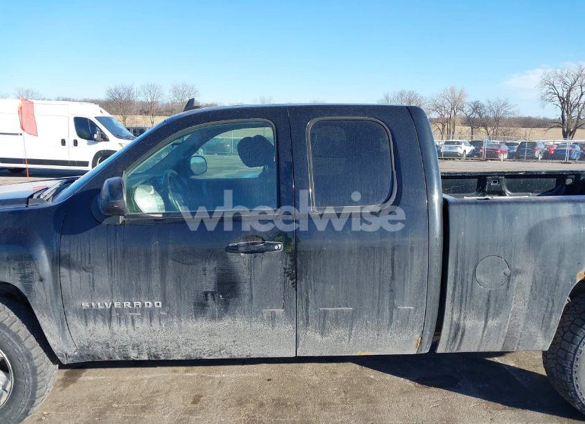 Photo 14 of 2010 Chevrolet Silverado 1500 LT (VIN 1GCSKSE30AZ155615)