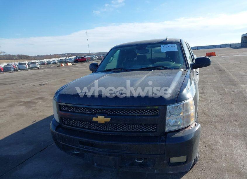 Photo 6 of 2010 Chevrolet Silverado 1500 LT (VIN 1GCSKSE30AZ155615)