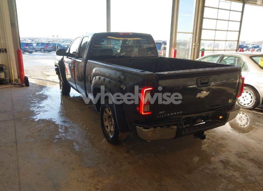 Photo 3 of 2010 Chevrolet Silverado 1500 LT (VIN 1GCSKSE31AZ155171)