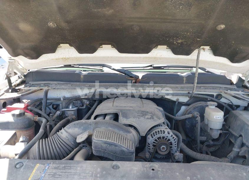 Photo 10 of 2010 Chevrolet Silverado 1500 LT (VIN 1GCSKSE31AZ210413)