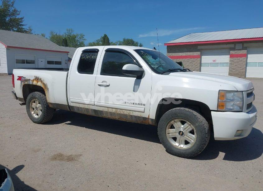 Photo 13 of 2010 Chevrolet Silverado 1500 LT (VIN 1GCSKSE31AZ210413)