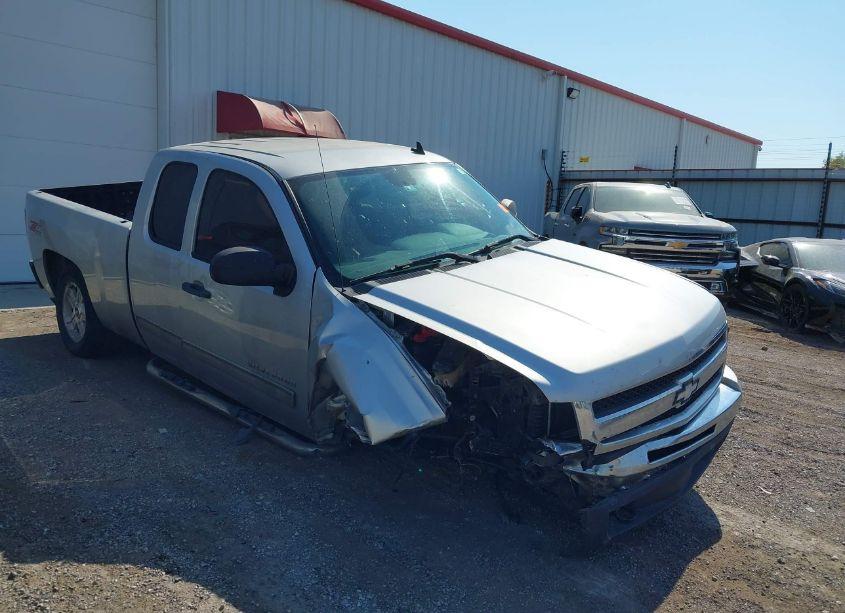 2010 Chevrolet Silverado 1500 LT (VIN 1GCSKSE31AZ221654) main photo